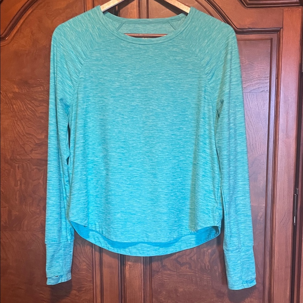 Title Nine Grace Curve Heather Green Long Sleeve Top Size Medium